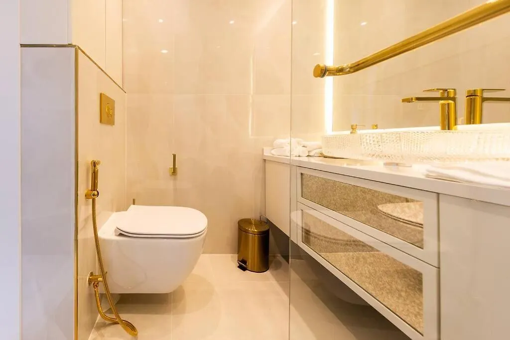 Unique Fully Renovated 2Br+Study On Marina Apartment Dubai United Arab Emirates